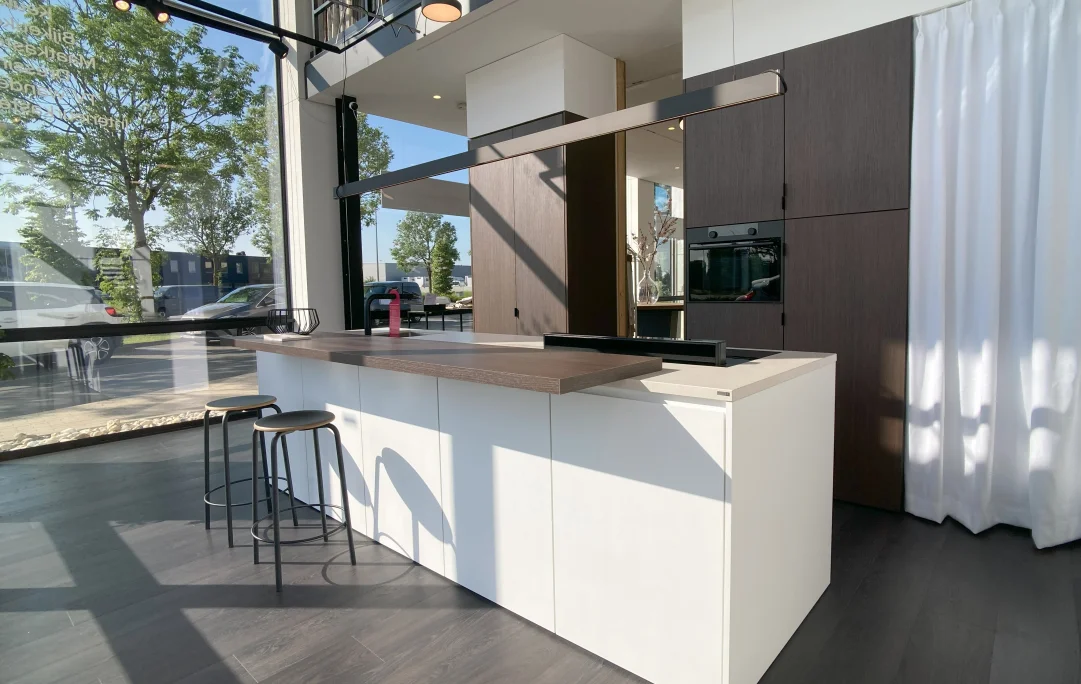 Outlet Showroomkeuken Dekton