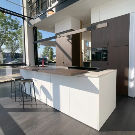 Outlet Showroomkeuken Dekton